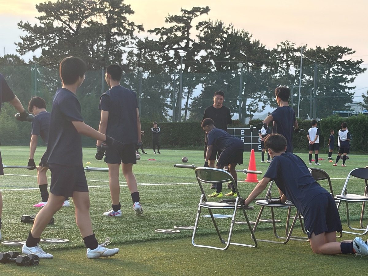 Japanese youth players drilling on the training ground